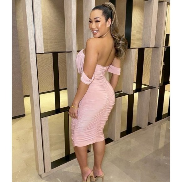 Pink Short Sleeve Off Shoulder Ruched Bodycon Midi Dress - Picture 9 of 14
